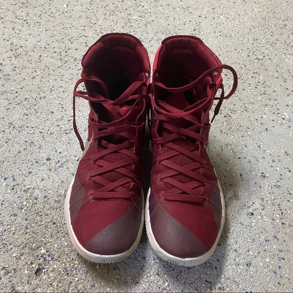 Nike Hyperdunks Retro - Picture 3 of 9